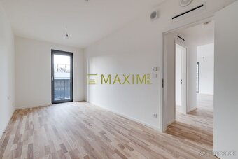 3 izbový apartmán s 2 balkónmi a parkingom v projekte Metrop - 10