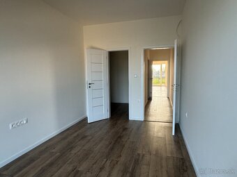 33Reality | 3-izbové byty a vlastným parkovaním - 10