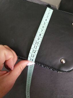 Ciernobiela kabelka zn. GUESS - 10