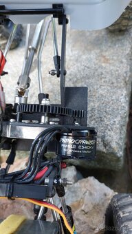 Poizd T3V1 RC crawler - 10