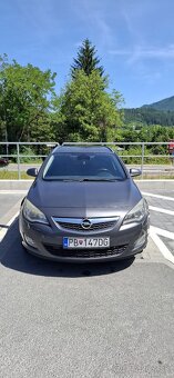 Opel Astra Sports Tourer 1.7 cdti (2011) - 10