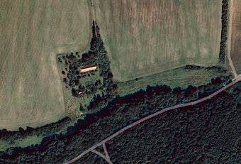 Na predaj veľký pozemok s rodinným domom, 583.292 m2, obec N - 10