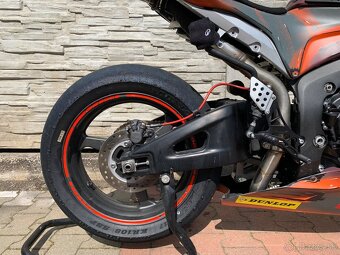 HONDA CBR 600RR - 10