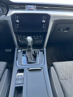 Passat variant Business, 2.0 DSG, LED, virtual, keyless,2023 - 10