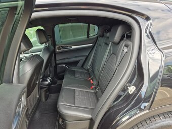 Alfa Romeo Stelvio 2.2 JTD 190k Super AWD A/T - 10