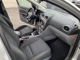 FORD FOCUS KOMBI 1.8 16V DURATEC TITANIUM SR - 10