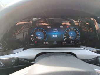 VW Golf 8 Variant Life 2.0 TDI r.v. 2024 - 10