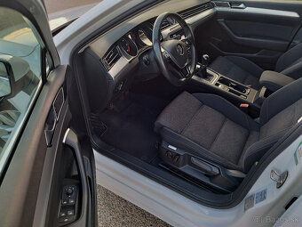 Volkswagen Passat 2.0 TDi Comfortline Full LED/NAVI/rozvody - 10