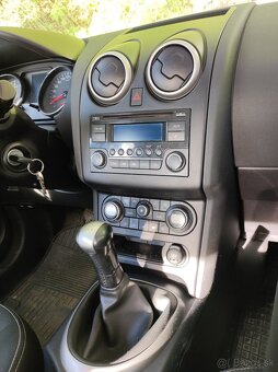 Nissan Qashqai - 10