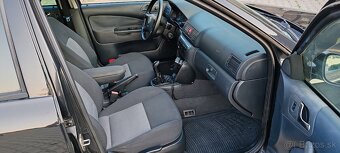 Predám Škoda Octavia Combi 1.9 TDI ELEGANCE - 10