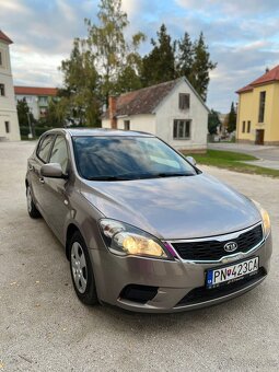 Predám KIA CEED - 10