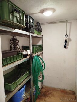 Záhrada s chatkou. Kalsove PB - 10