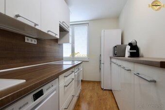 Na predaj štýlový 3-izbový byt s balkónom a záhradkou - 10