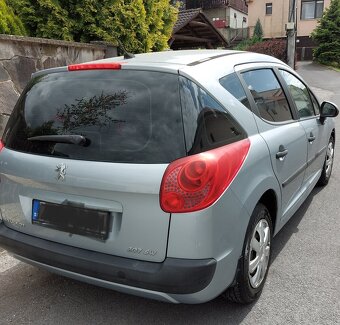 Peugeot 207 SW - 10