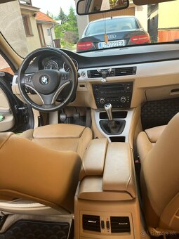 BMW 318d - 10