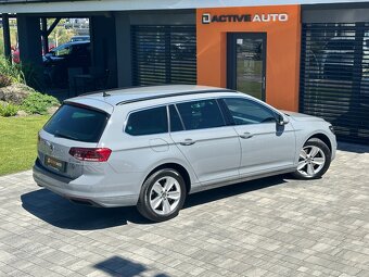 Volkswagen Passat Variant 2.0 TDi 4Motion DSG - 10