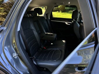 Volkswagen Touareg 3.0 TDI - 10