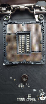 PC komponenty bez skrine - 10