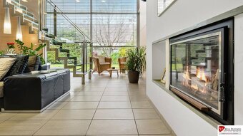 Predaj moderná 5 izbová vila, 265 m2, pozemok 953 m2, bazén, - 10