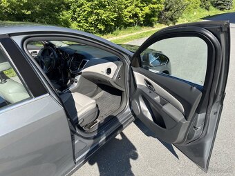 Chevrolet cruze - 10