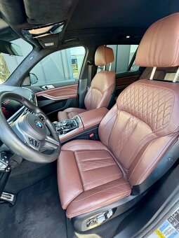BMW X7 M50d 2020.8 TOP STAV A BEZ INVESTICIÍ - 10