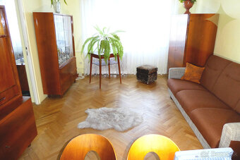 Na predaj slnečný 3 izbový byt s balkónom v centre mesta LC - 10