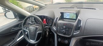 Opel Zafira Tourer - 10