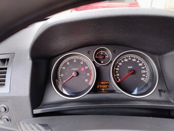 Opel Zafira - 10