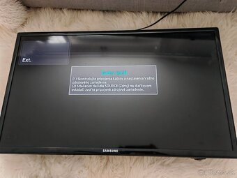 LCD LED Televizor Samsung s drziakom na stenu - 10