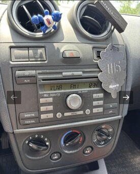 Ford fiesta - 10