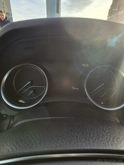 Toyota Camry 2020 - 10