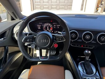 Audi TT RS Coupe - 10