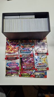 Predám kolekciu Pokémon TCG doplnkov a karier - 10