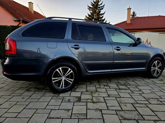 VOLKSWAGEN GOLF VI 1.6TDI 77KW SPORTLINE - 10