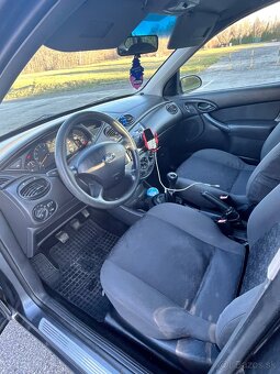 Ford focus 1.4 - 10