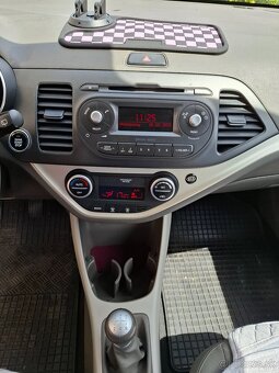 Kia Picanto - 10