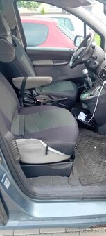 Peugeot 807 - 10