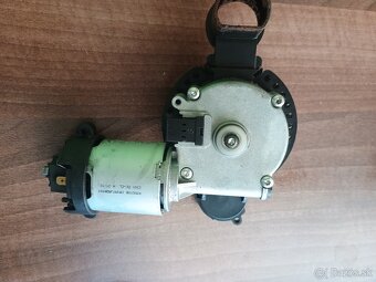 Nahradne diely na Saeco HD8964 - 10