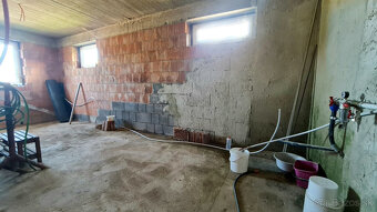 Rodinný dom s pozemkom 800m2- Chrenovec-Brusno - 10