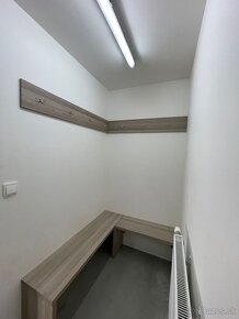 Obchodný priestor / Showroom + sklad - 10