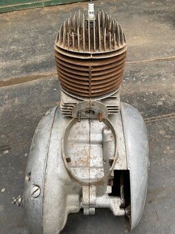 Jawa 250 / 353 Pulbuben - motor - 10