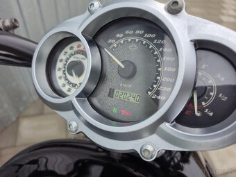 Harley Davidson V-rod muscle - 10