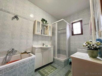 ZĽAVNENÉ • Na predaj dom s garážou a pozemkom v Skalici - 10