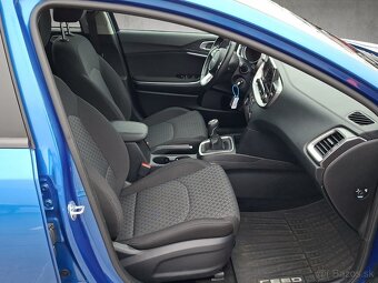 Kia CEED SW 1,5 T-GDi M6 SILVER+SILVER PACK 103kW/140k - 10