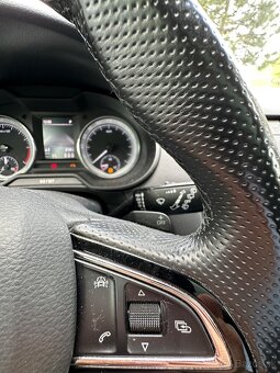 Predám Škoda Octavia kombi 2.0 TDi, Style+ - 10