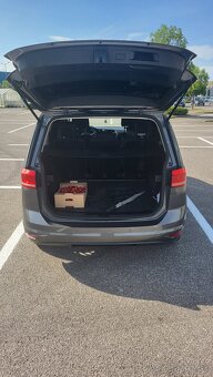 Volkswagen Touran 1.6 TDI SCR BMT 115k DSG - 10