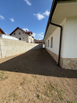 Zemné a výkopové prace bagrom - 10