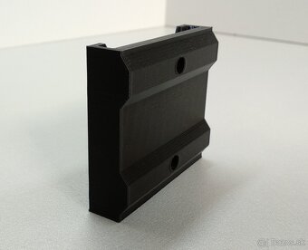 Nástenný držiak na organizáciu batérií Einhell X-Change 18V - 10