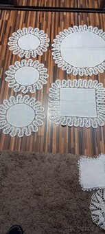 Predám čisto nove háčkované dečky a obrusy - 10