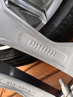 ORIG.MERCEDES G63 AMG W463 R21 285/45/21 TOP STAV - 10